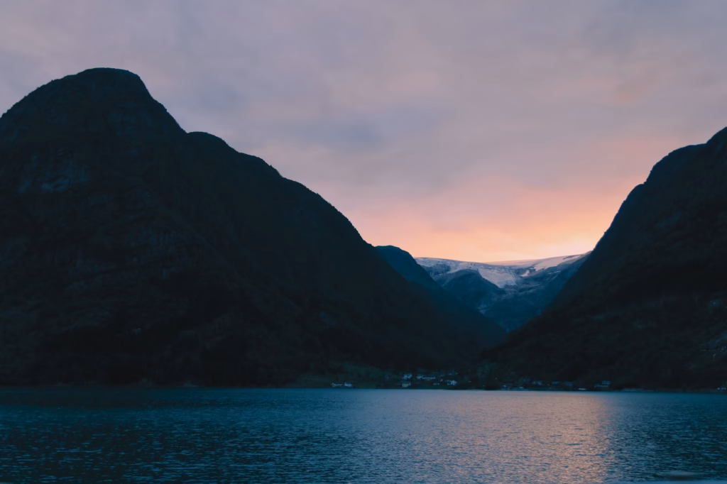 Norway Travel Guide: Fjords and Nature