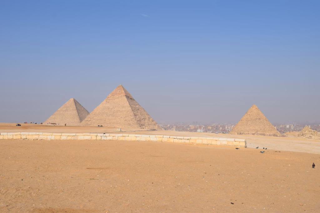 Pyramids of Giza Travel Guide