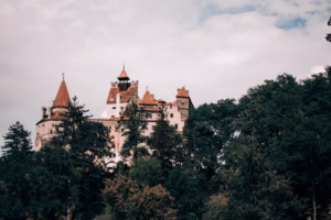 Romania Travel Guide: Castles and Nature